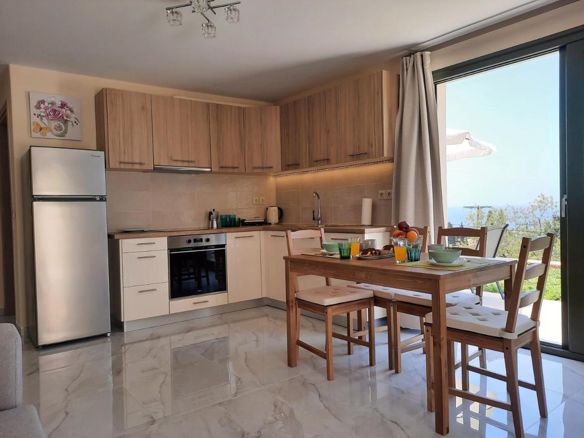 Freesia Grand Sea View Residence Svoronata Exterior photo