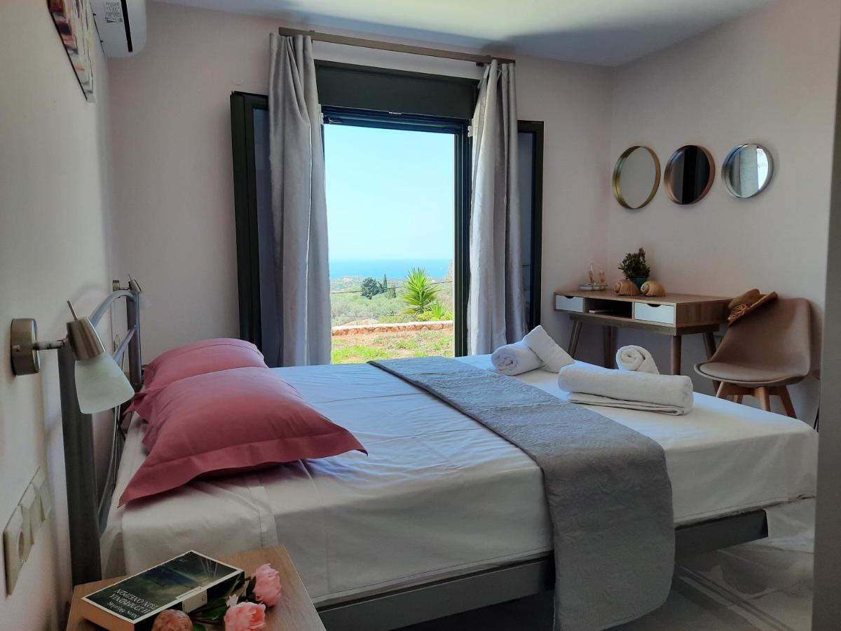 Freesia Grand Sea View Residence Svoronata Exterior photo