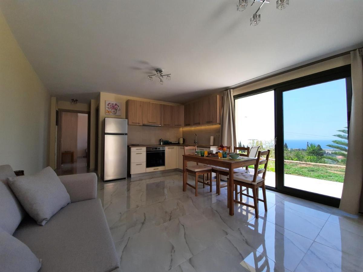 Freesia Grand Sea View Residence Svoronata Exterior photo
